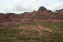 Road up to Abra Anticona