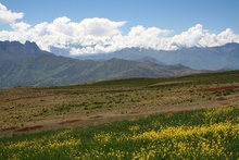 Heading to Abra Huayllaccasa