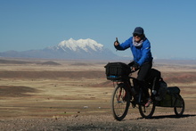 Kybi and Mt. Illimani (6.400 m.a.s.l.)