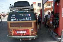 Belgian guy travelling with his van around the world