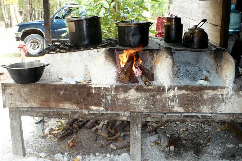 The kitchen at Naachtun camp