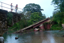 Bridge collapse before Waspan