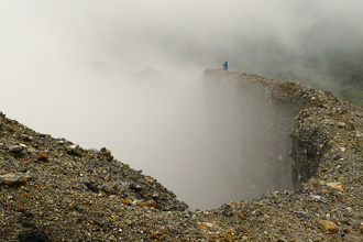 Kybi on the edge of the crater, Volcan Rincon de la Vieja, Costa Rica