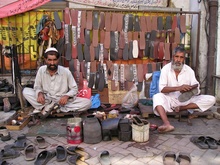 islamabad - obuvnici na ulici